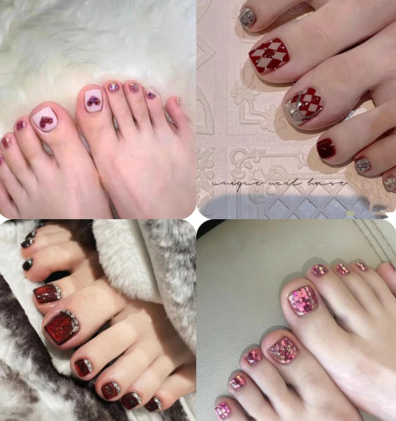 99+ mẫu nail đính đá vừa XINH vừa SANG cho nàng tự tin ra ngoài 56 Bốn kiểu trang trí móng chân khác nhau với họa tiết và màu sắc đa dạng, bao gồm đỏ, hồng và kim tuyến.
