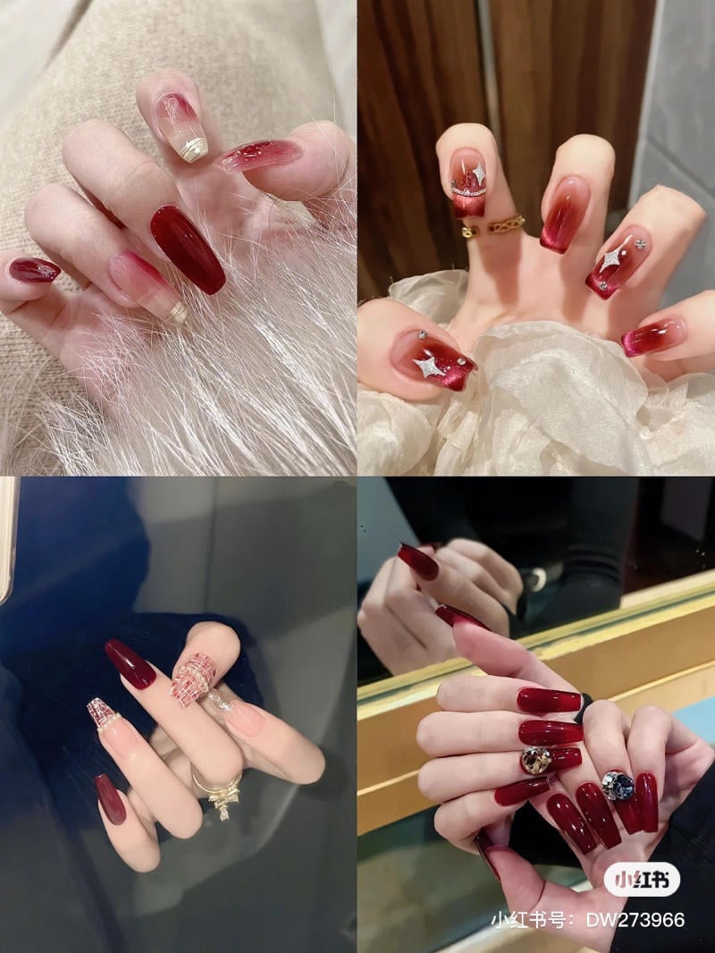 mau-nail-don-gian-cardina__47__48b218fcc1484ed5bfeab3ce93377b4b Hình ảnh bốn thiết kế móng tay với màu đỏ và các họa tiết trang trí đa dạng.
