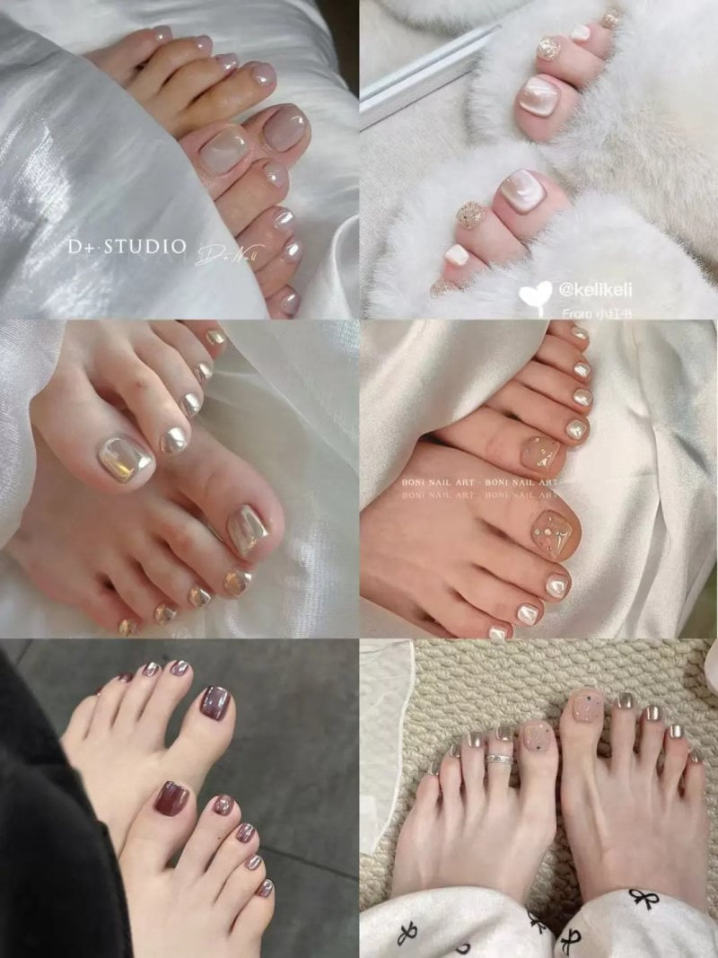 Bộ sưu tập hình ảnh móng chân được trang trí với nhiều màu sắc và họa tiết khác nhau.