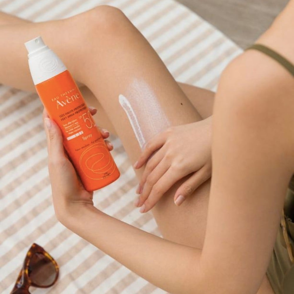 12.4 - thegioiskinfood.com - Avène Eau Thermale Spray SPF50+