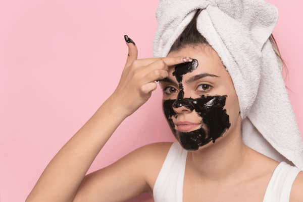 cai_thien_lan_da_voi_mat_na_than_hoat_tinh_4de1602eb494462ab7230316869d82e3_grande Cải thiện làn da với mặt nạ than hoạt tính