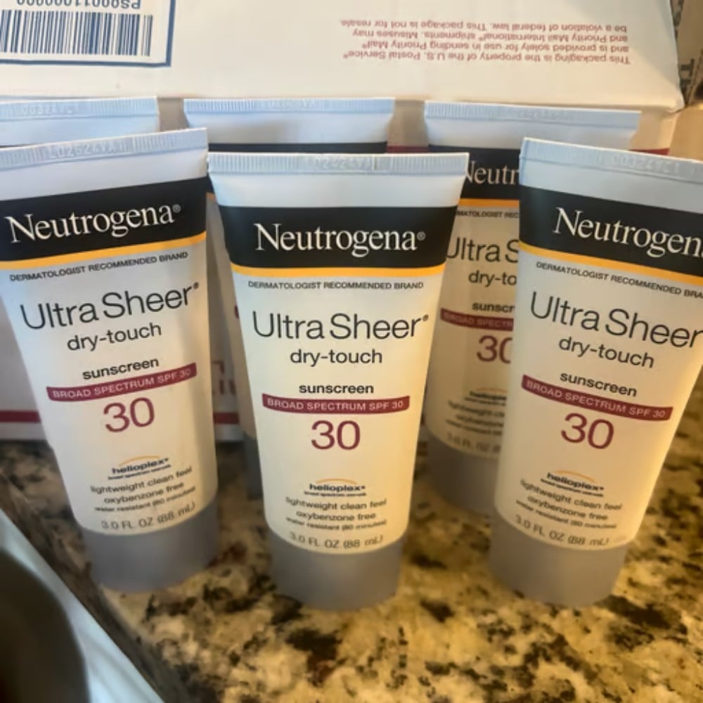 40.4 - thegioiskinfood.com - Kem chống nắng Neutrogena Ultra Sheer Dry-Touch Sunscreen SPF 30