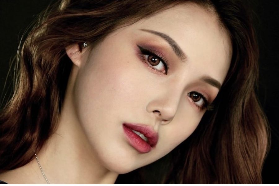 Tạo điểm nhấn và kỹ thuật trang điểm mắt với son kem