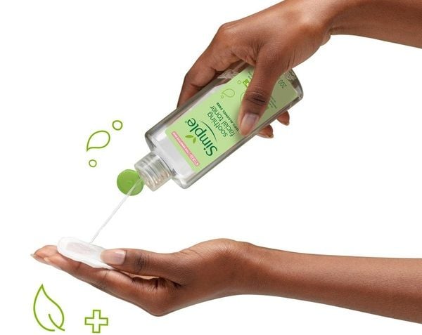 mple_kind_to_skin_soothing_facial_toner_phu_hop_cho_da_nhay_cam_va_kho_ed164f0539b048e4ae014b5333225ceb_grande Simple Kind To Skin Soothing Facial Toner