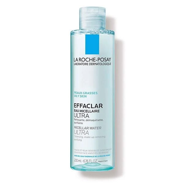 Chai nước tẩy trang micellar La Roche-Posay Effaclar Ultra cho da dầu, dung tích 200ml, chai trong suốt.