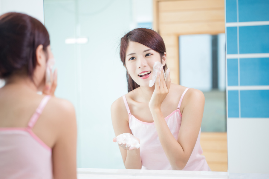 Hướng dẫn sử dụng phấn nước để tạo hiệu ứng tự nhiên