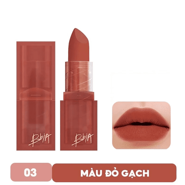Son môi màu đỏ gạch với hình ảnh minh họa đôi môi thoa son, cùng mã màu và tên sản phẩm.