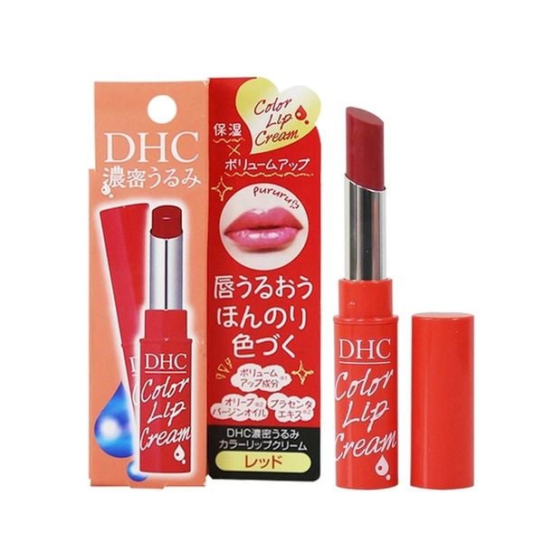 Son dưỡng môi DHC màu đỏ, có hộp và thỏi son mở nắp, với thiết kế và chữ in tiếng Nhật.