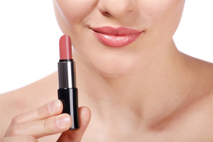 Lợi ích từ việc sử dụng son môi chính hãng
