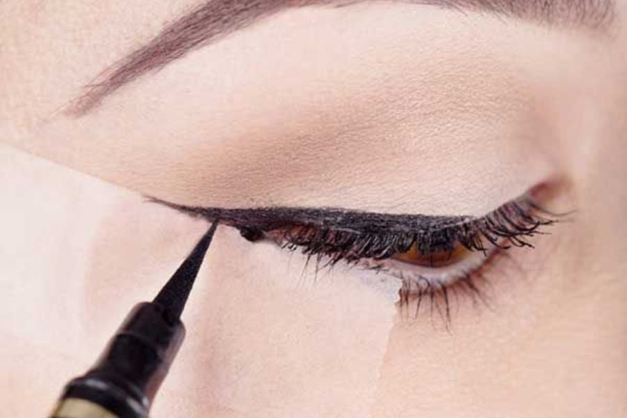 Mẹo kẻ eyeliner