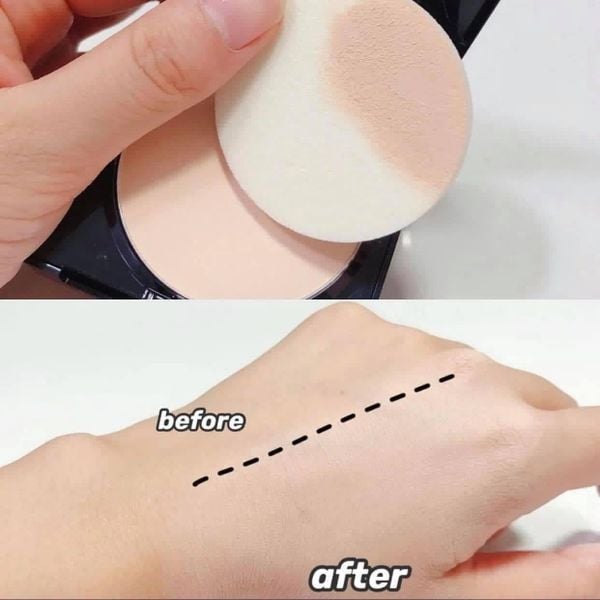 Miếng bông trang điểm và hình ảnh so sánh da tay trước và sau khi sử dụng phấn phủ.